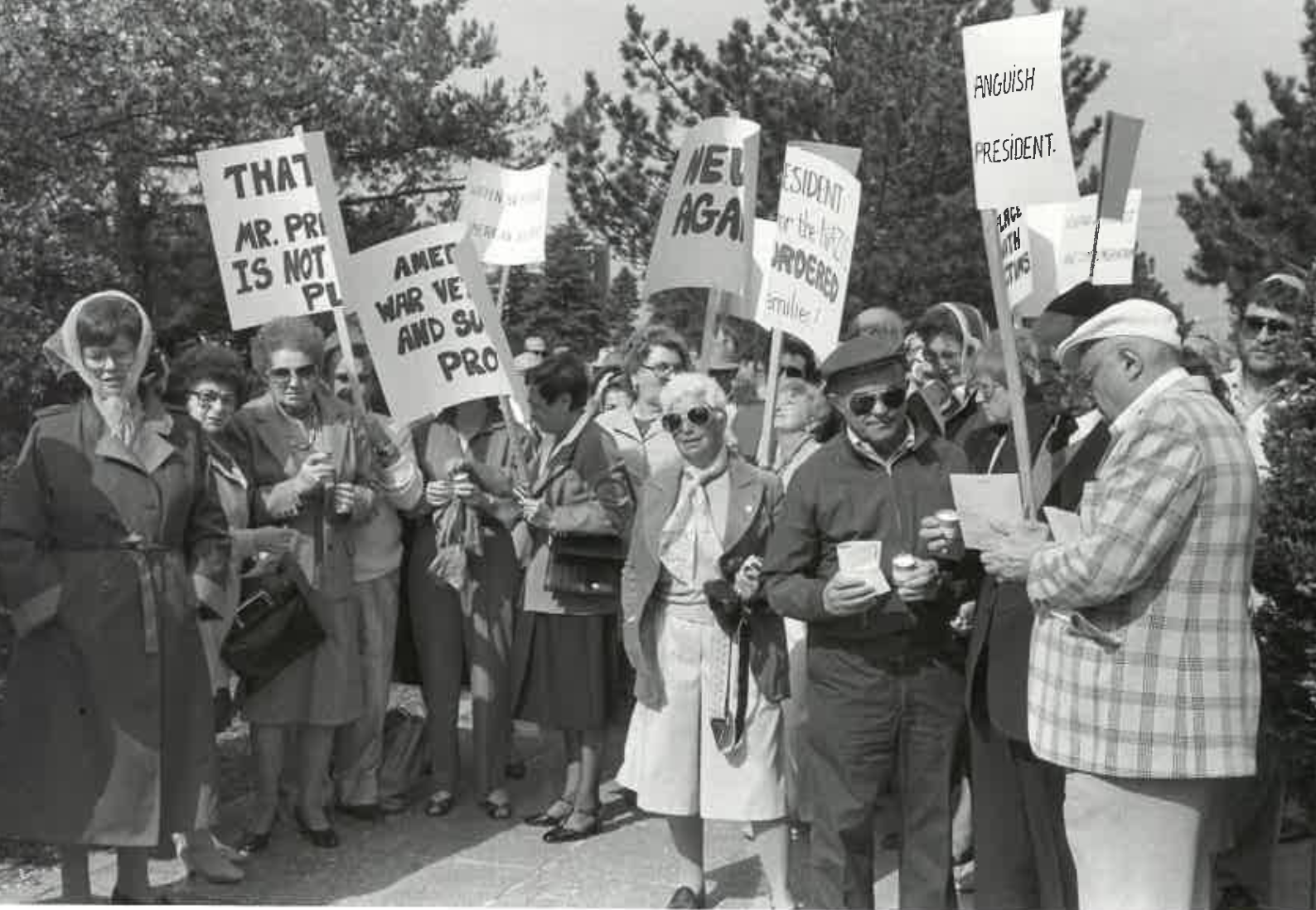 Kol Israel protests Reagan